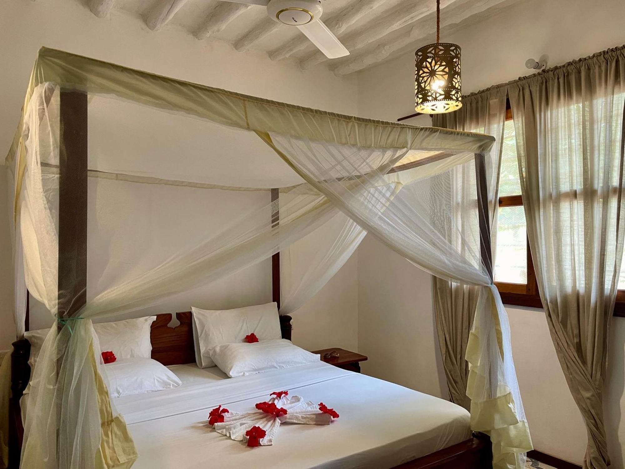 Villa Kipara - Private Beach & Pool Pwani Mchangani Extérieur photo