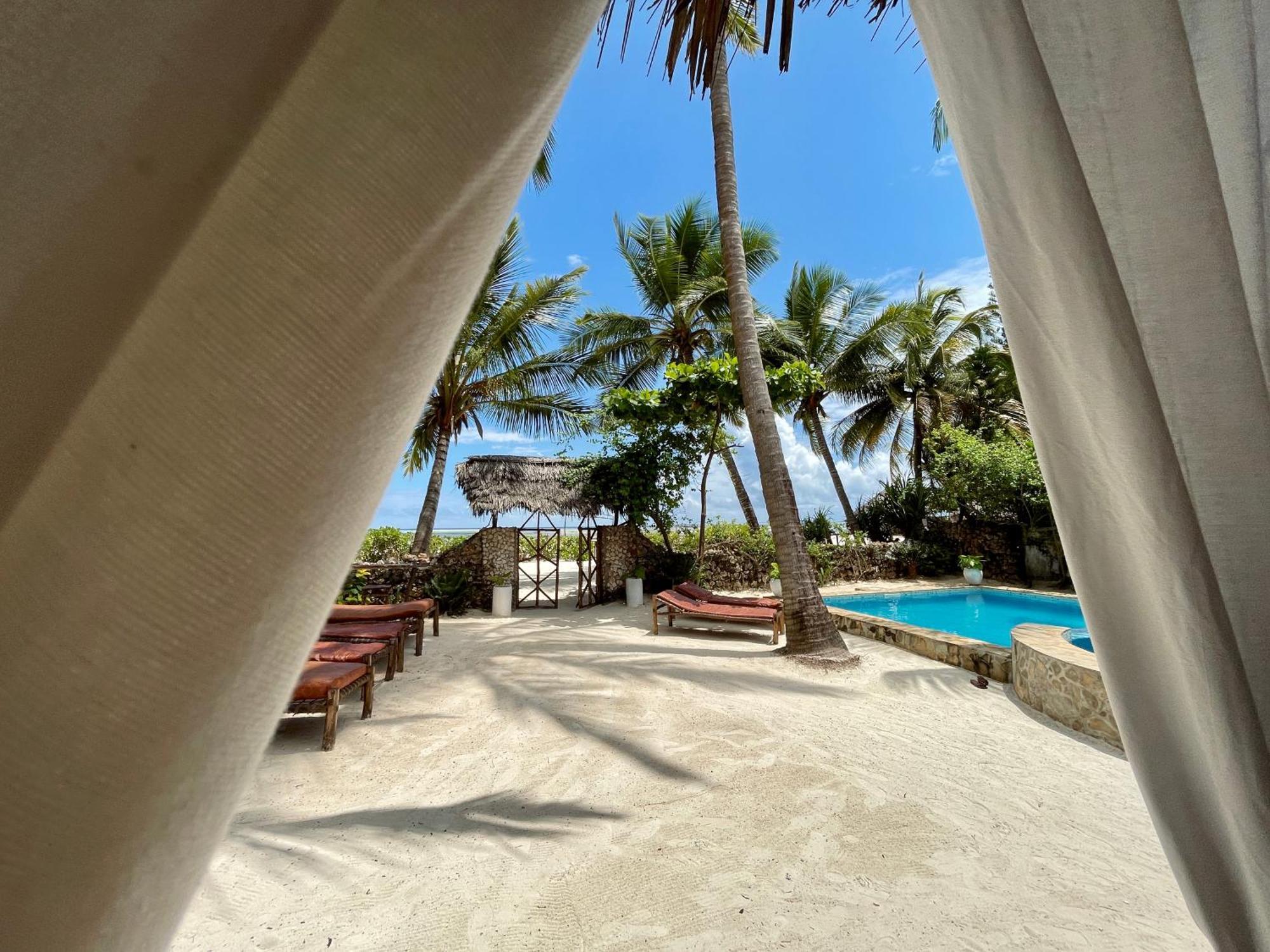 Villa Kipara - Private Beach & Pool Pwani Mchangani Extérieur photo