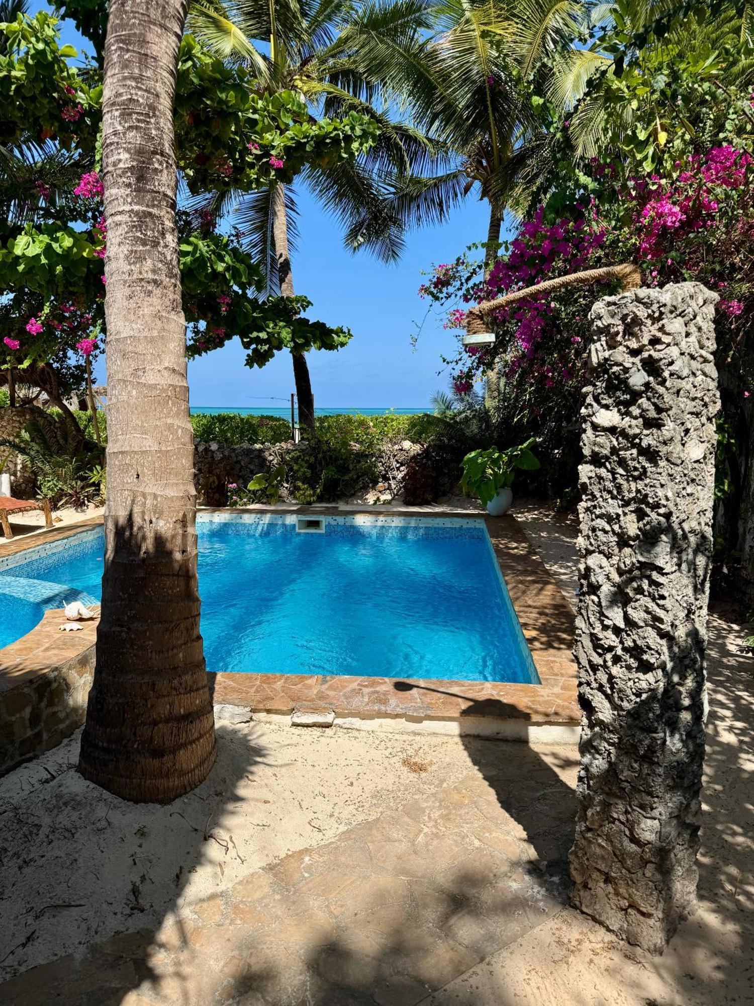 Villa Kipara - Private Beach & Pool Pwani Mchangani Extérieur photo