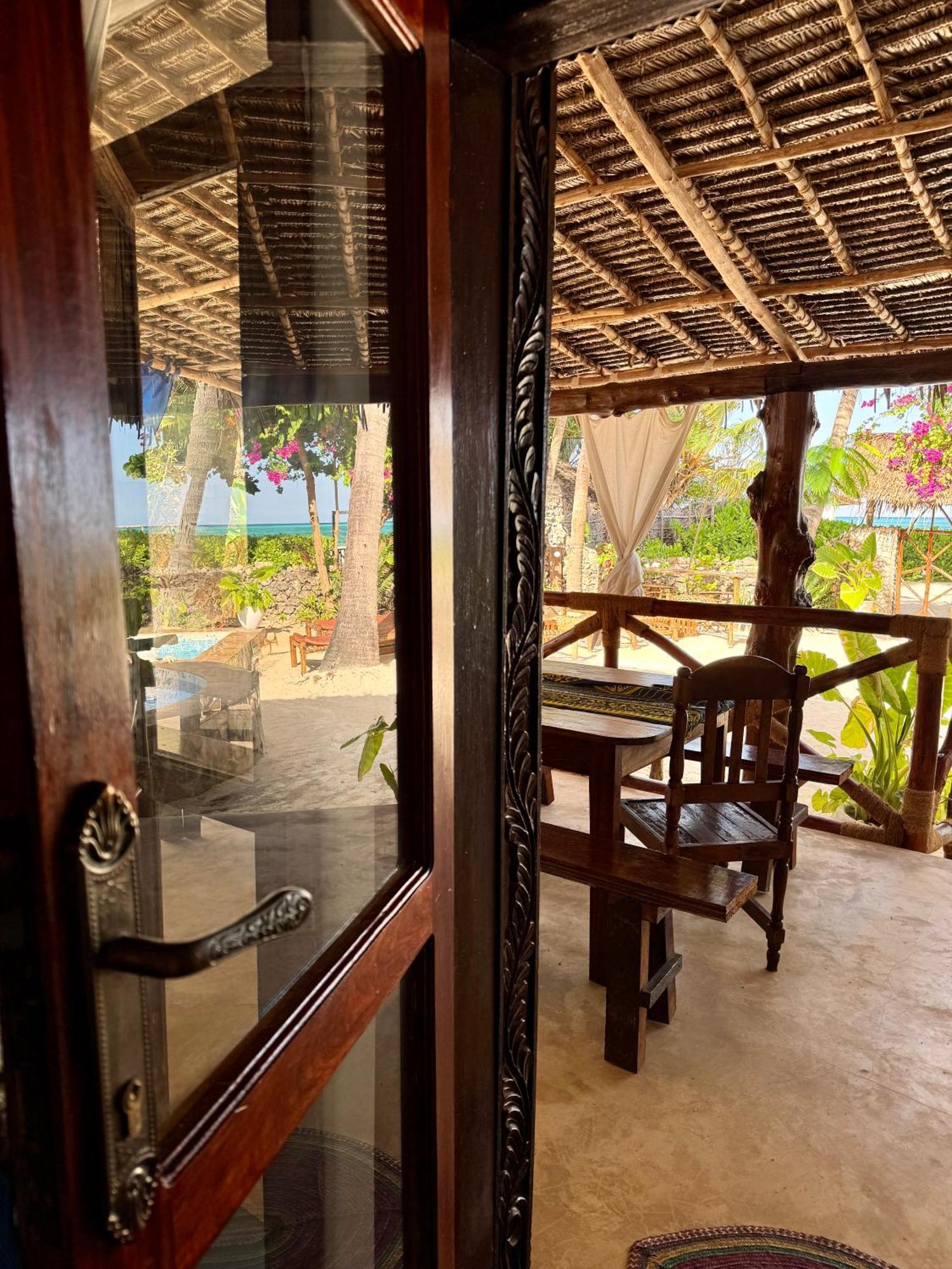 Villa Kipara - Private Beach & Pool Pwani Mchangani Extérieur photo